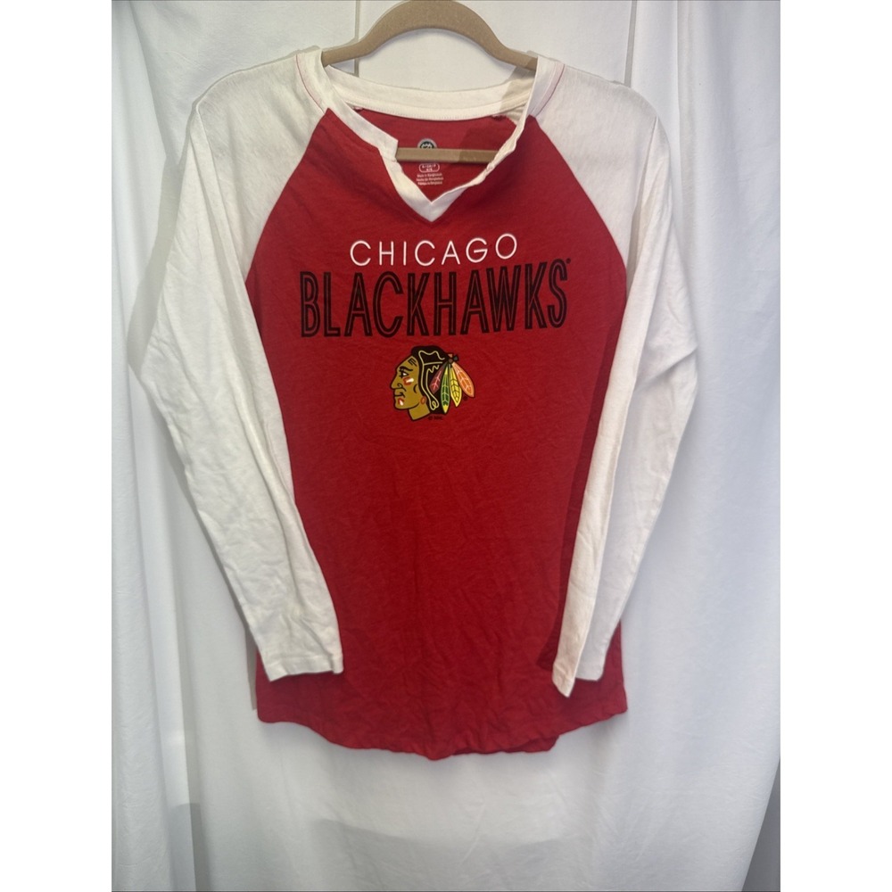 Chicago Blackhawks Womens‎ Long Sleeve Henley T-Shirt in Red, Small - Hockey NHL